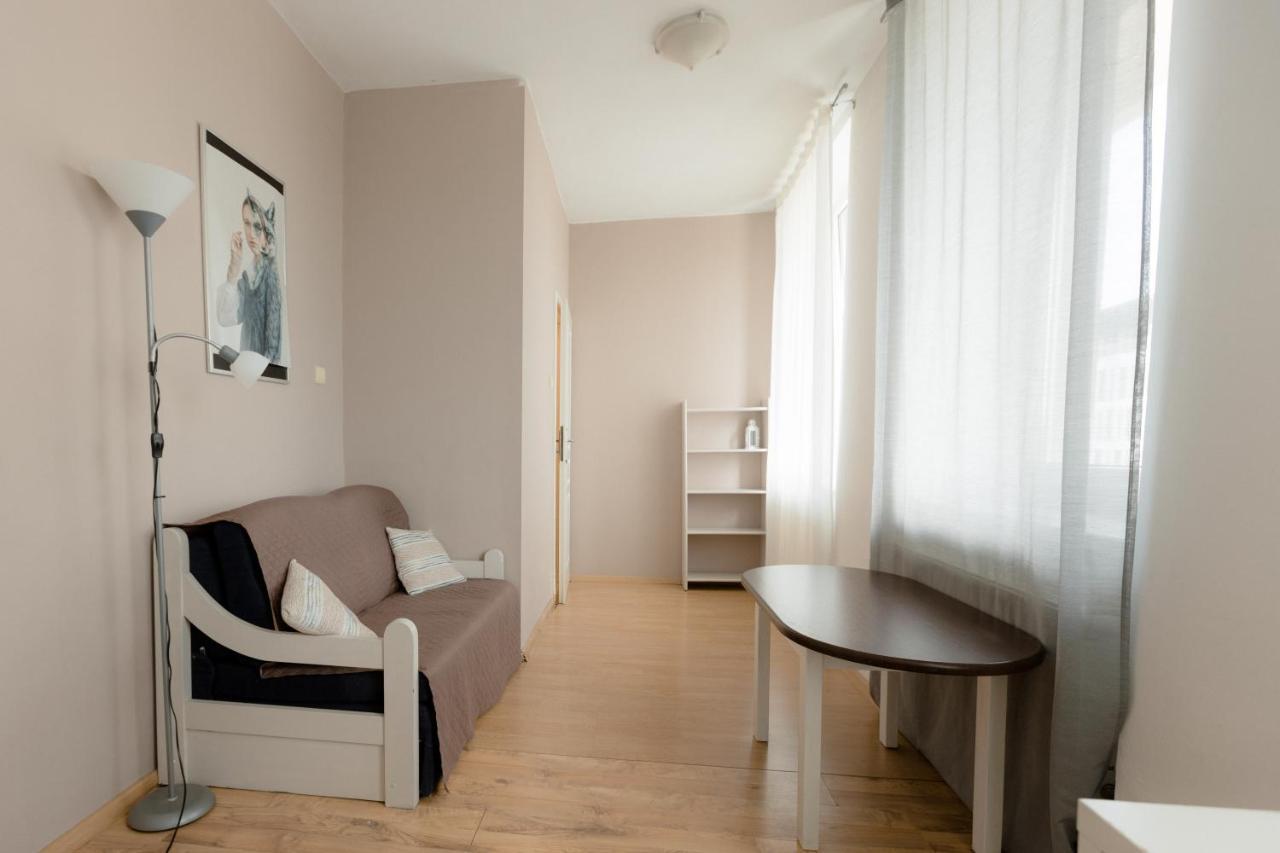 Hidden Peak - Guestrooms Warsawa Bagian luar foto